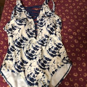 Walmart Brand Swimsuit - Size: L